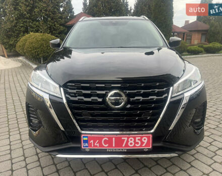 Черный Ниссан Kicks, объемом двигателя 1.6 л и пробегом 28 тыс. км за 14700 $, фото 1 на Automoto.ua