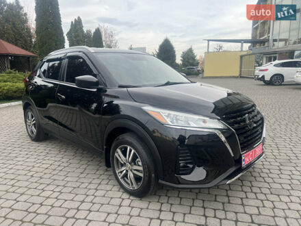 Черный Ниссан Kicks, объемом двигателя 1.6 л и пробегом 28 тыс. км за 14700 $, фото 1 на Automoto.ua