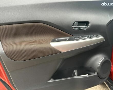 Красный Ниссан Kicks, объемом двигателя 1.6 л и пробегом 118 тыс. км за 14740 $, фото 19 на Automoto.ua