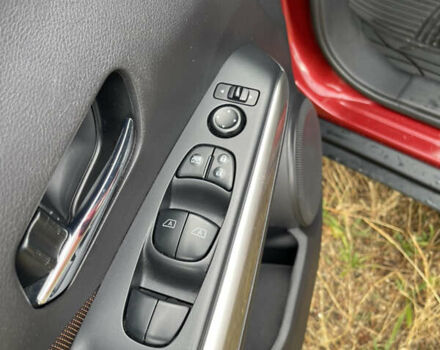 Красный Ниссан Kicks, объемом двигателя 1.6 л и пробегом 51 тыс. км за 16500 $, фото 13 на Automoto.ua