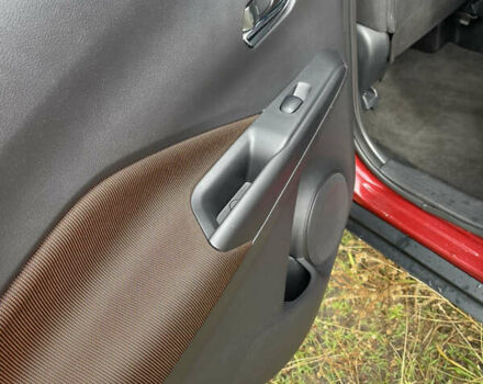 Красный Ниссан Kicks, объемом двигателя 1.6 л и пробегом 51 тыс. км за 16500 $, фото 21 на Automoto.ua