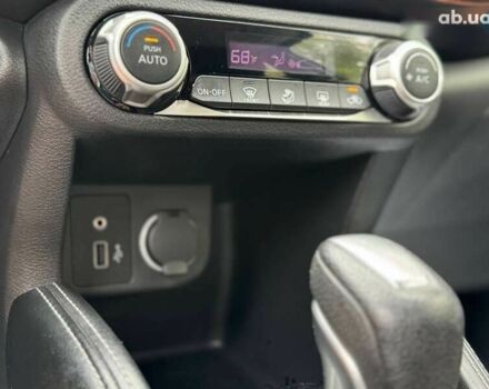 Ніссан Kicks, об'ємом двигуна 1.6 л та пробігом 100 тис. км за 14500 $, фото 22 на Automoto.ua