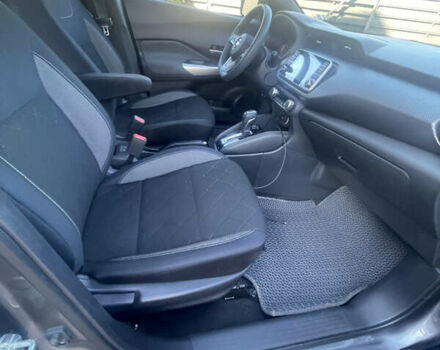 Серый Ниссан Kicks, объемом двигателя 1.6 л и пробегом 74 тыс. км за 15500 $, фото 18 на Automoto.ua