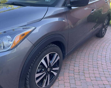 Серый Ниссан Kicks, объемом двигателя 1.6 л и пробегом 74 тыс. км за 15500 $, фото 2 на Automoto.ua