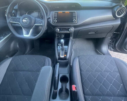 Серый Ниссан Kicks, объемом двигателя 1.6 л и пробегом 74 тыс. км за 15500 $, фото 13 на Automoto.ua