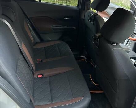 Серый Ниссан Kicks, объемом двигателя 1.6 л и пробегом 45 тыс. км за 16000 $, фото 15 на Automoto.ua