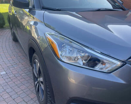 Серый Ниссан Kicks, объемом двигателя 1.6 л и пробегом 74 тыс. км за 15500 $, фото 5 на Automoto.ua