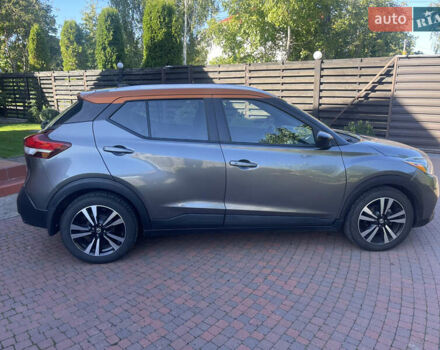 Серый Ниссан Kicks, объемом двигателя 1.6 л и пробегом 74 тыс. км за 15500 $, фото 17 на Automoto.ua