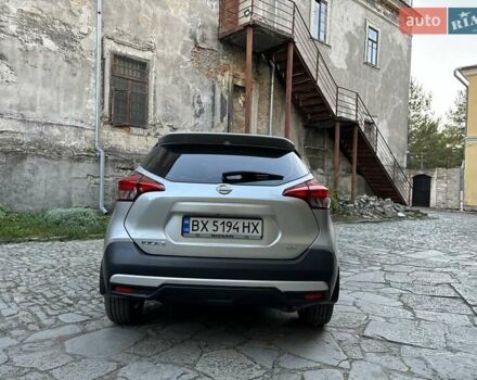 Серый Ниссан Kicks, объемом двигателя 1.6 л и пробегом 45 тыс. км за 16000 $, фото 9 на Automoto.ua