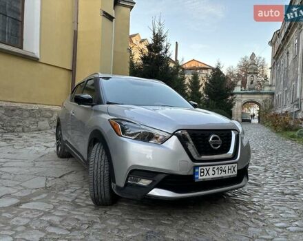 Серый Ниссан Kicks, объемом двигателя 1.6 л и пробегом 45 тыс. км за 16000 $, фото 4 на Automoto.ua