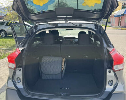 Серый Ниссан Kicks, объемом двигателя 1.6 л и пробегом 72 тыс. км за 14300 $, фото 13 на Automoto.ua