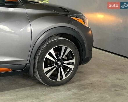 Серый Ниссан Kicks, объемом двигателя 1.6 л и пробегом 138 тыс. км за 13899 $, фото 1 на Automoto.ua