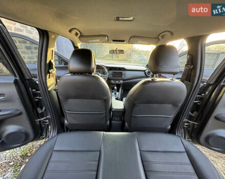 Серый Ниссан Kicks, объемом двигателя 1.6 л и пробегом 38 тыс. км за 14000 $, фото 14 на Automoto.ua