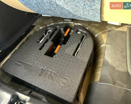 Сірий Ніссан Kicks, об'ємом двигуна 1.6 л та пробігом 221 тис. км за 11999 $, фото 10 на Automoto.ua