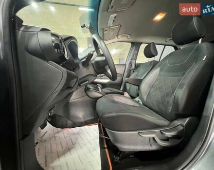 Серый Ниссан Kicks, объемом двигателя 1.6 л и пробегом 138 тыс. км за 13899 $, фото 23 на Automoto.ua