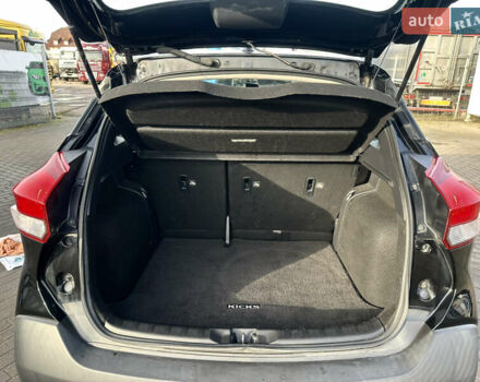 Сірий Ніссан Kicks, об'ємом двигуна 1.6 л та пробігом 221 тис. км за 11999 $, фото 9 на Automoto.ua