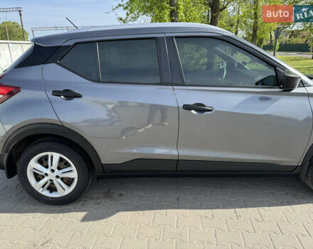 Серый Ниссан Kicks, объемом двигателя 1.6 л и пробегом 72 тыс. км за 14300 $, фото 9 на Automoto.ua