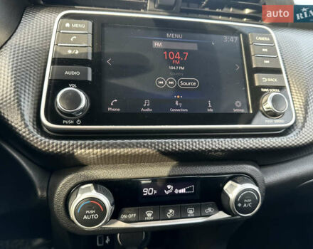 Сірий Ніссан Kicks, об'ємом двигуна 1.6 л та пробігом 221 тис. км за 11999 $, фото 7 на Automoto.ua