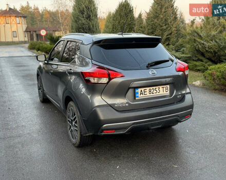 Серый Ниссан Kicks, объемом двигателя 1.6 л и пробегом 38 тыс. км за 14000 $, фото 4 на Automoto.ua
