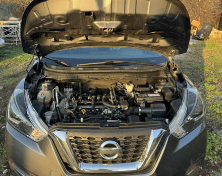 Серый Ниссан Kicks, объемом двигателя 1.6 л и пробегом 38 тыс. км за 14000 $, фото 18 на Automoto.ua