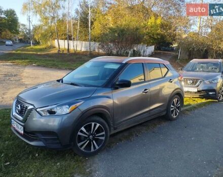 Сірий Ніссан Kicks, об'ємом двигуна 1.6 л та пробігом 160 тис. км за 13500 $, фото 1 на Automoto.ua