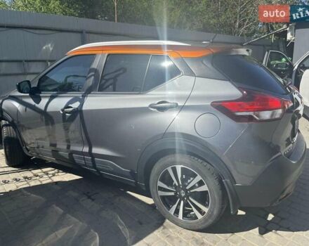 Сірий Ніссан Kicks, об'ємом двигуна 1.6 л та пробігом 160 тис. км за 13500 $, фото 11 на Automoto.ua