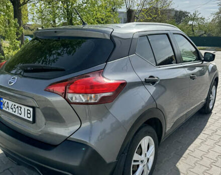 Серый Ниссан Kicks, объемом двигателя 1.6 л и пробегом 72 тыс. км за 14300 $, фото 4 на Automoto.ua