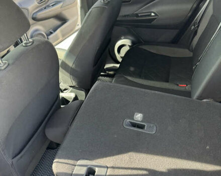 Серый Ниссан Kicks, объемом двигателя 1.6 л и пробегом 72 тыс. км за 14300 $, фото 25 на Automoto.ua