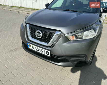 Серый Ниссан Kicks, объемом двигателя 1.6 л и пробегом 72 тыс. км за 14300 $, фото 1 на Automoto.ua