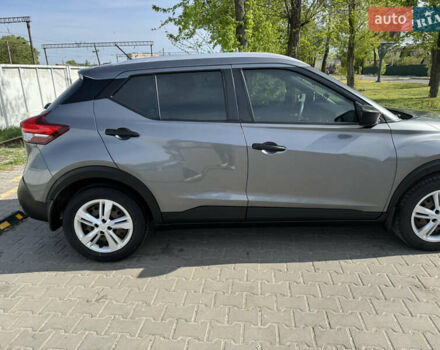 Серый Ниссан Kicks, объемом двигателя 1.6 л и пробегом 72 тыс. км за 14300 $, фото 8 на Automoto.ua