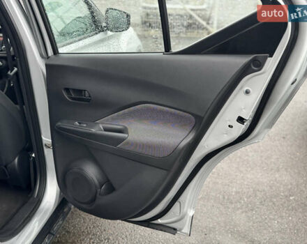 Серый Ниссан Kicks, объемом двигателя 1.6 л и пробегом 155 тыс. км за 12200 $, фото 15 на Automoto.ua