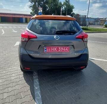 Серый Ниссан Kicks, объемом двигателя 1.6 л и пробегом 33 тыс. км за 14499 $, фото 8 на Automoto.ua