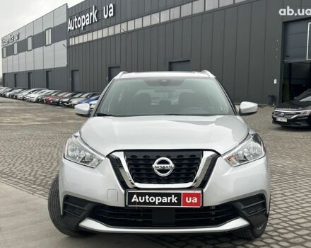 Серый Ниссан Kicks, объемом двигателя 1.6 л и пробегом 85 тыс. км за 14590 $, фото 15 на Automoto.ua