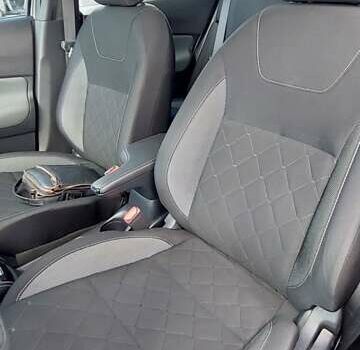 Серый Ниссан Kicks, объемом двигателя 1.6 л и пробегом 33 тыс. км за 14499 $, фото 14 на Automoto.ua