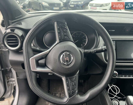 Серый Ниссан Kicks, объемом двигателя 1.6 л и пробегом 85 тыс. км за 14590 $, фото 22 на Automoto.ua