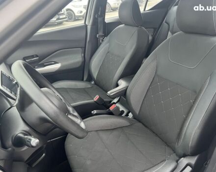 Серый Ниссан Kicks, объемом двигателя 1.6 л и пробегом 85 тыс. км за 14590 $, фото 19 на Automoto.ua