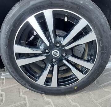 Серый Ниссан Kicks, объемом двигателя 1.6 л и пробегом 33 тыс. км за 14499 $, фото 23 на Automoto.ua