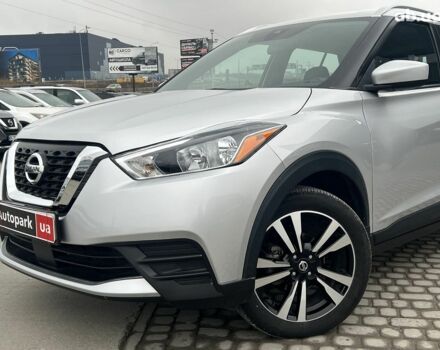 Серый Ниссан Kicks, объемом двигателя 1.6 л и пробегом 85 тыс. км за 14590 $, фото 3 на Automoto.ua