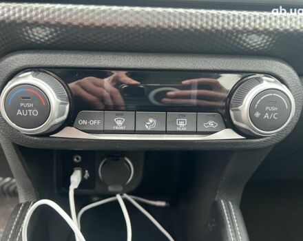 Серый Ниссан Kicks, объемом двигателя 1.6 л и пробегом 85 тыс. км за 14590 $, фото 25 на Automoto.ua