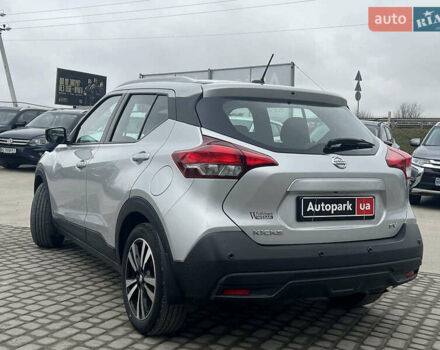 Серый Ниссан Kicks, объемом двигателя 1.6 л и пробегом 85 тыс. км за 14590 $, фото 6 на Automoto.ua