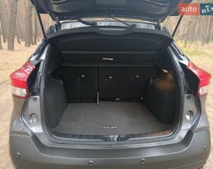 Серый Ниссан Kicks, объемом двигателя 1.6 л и пробегом 110 тыс. км за 14300 $, фото 51 на Automoto.ua