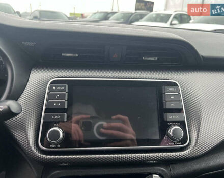 Серый Ниссан Kicks, объемом двигателя 1.6 л и пробегом 85 тыс. км за 14590 $, фото 24 на Automoto.ua