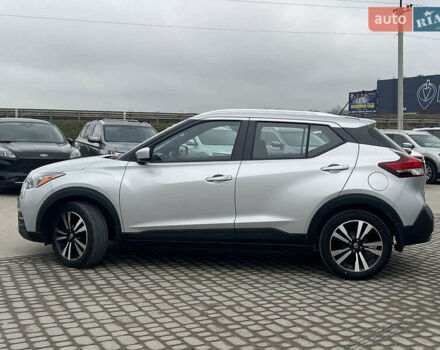 Серый Ниссан Kicks, объемом двигателя 1.6 л и пробегом 85 тыс. км за 14590 $, фото 4 на Automoto.ua