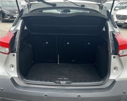 Серый Ниссан Kicks, объемом двигателя 1.6 л и пробегом 85 тыс. км за 14590 $, фото 8 на Automoto.ua