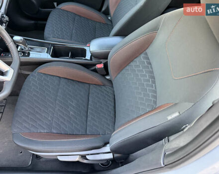 Серый Ниссан Kicks, объемом двигателя 1.6 л и пробегом 60 тыс. км за 16555 $, фото 38 на Automoto.ua