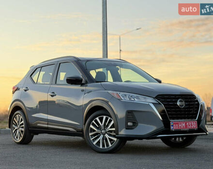 Серый Ниссан Kicks, объемом двигателя 1.6 л и пробегом 60 тыс. км за 16555 $, фото 22 на Automoto.ua