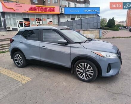 Серый Ниссан Kicks, объемом двигателя 1.6 л и пробегом 59 тыс. км за 14800 $, фото 3 на Automoto.ua