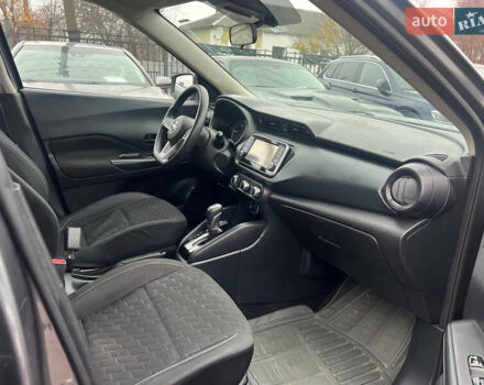Сірий Ніссан Kicks, об'ємом двигуна 1.6 л та пробігом 134 тис. км за 13900 $, фото 11 на Automoto.ua