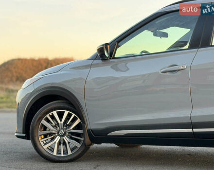 Серый Ниссан Kicks, объемом двигателя 1.6 л и пробегом 60 тыс. км за 16555 $, фото 17 на Automoto.ua