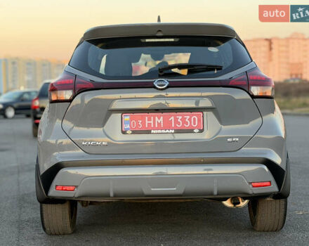 Серый Ниссан Kicks, объемом двигателя 1.6 л и пробегом 60 тыс. км за 16555 $, фото 31 на Automoto.ua